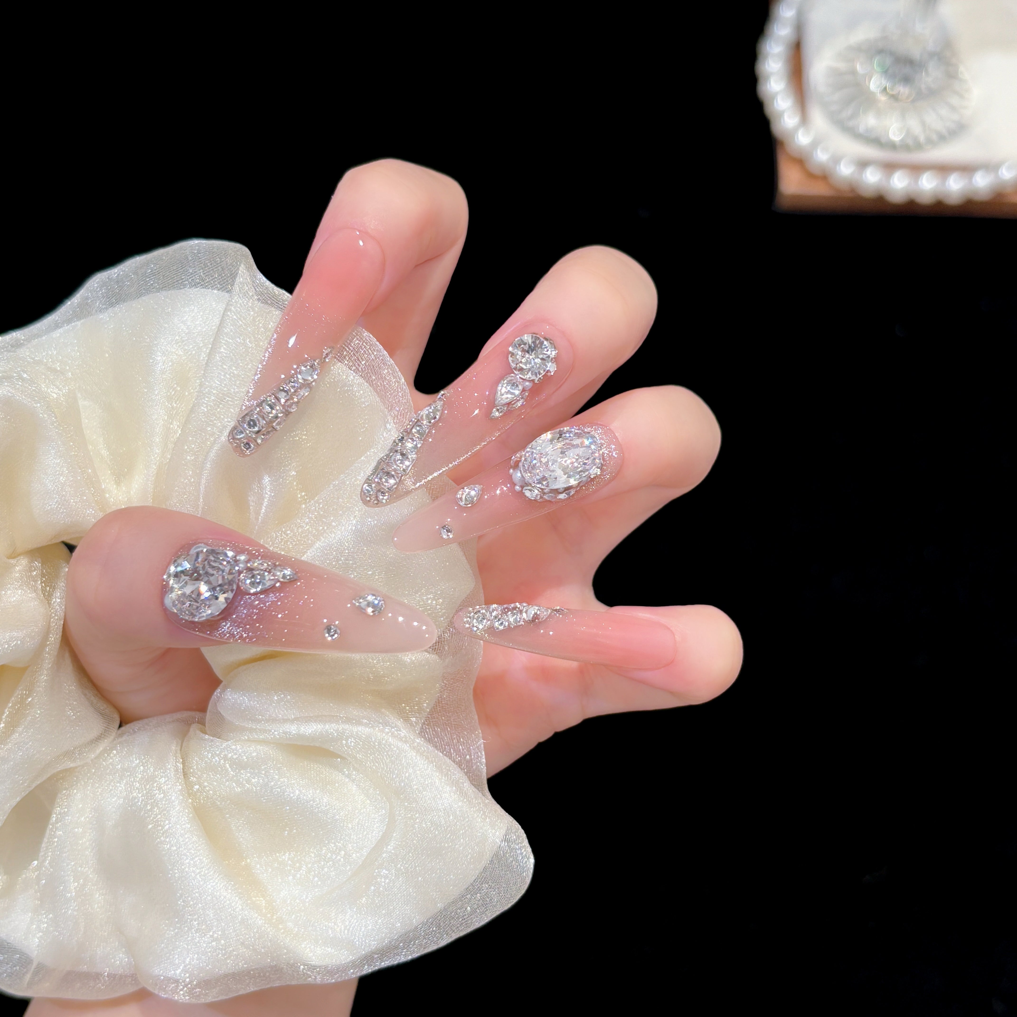 Silver Pink Gradient Pearl Zircon Press On Nails